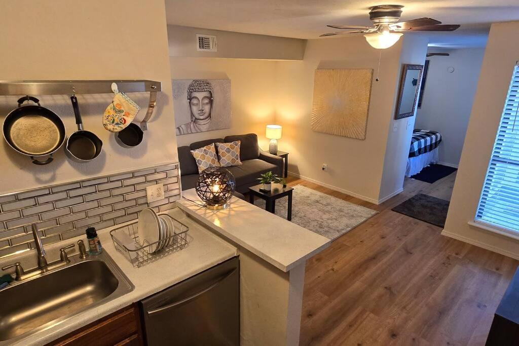 Apartment Cozy Updated Cove Of Heaven, 5mins To Hefner! Oklahoma City