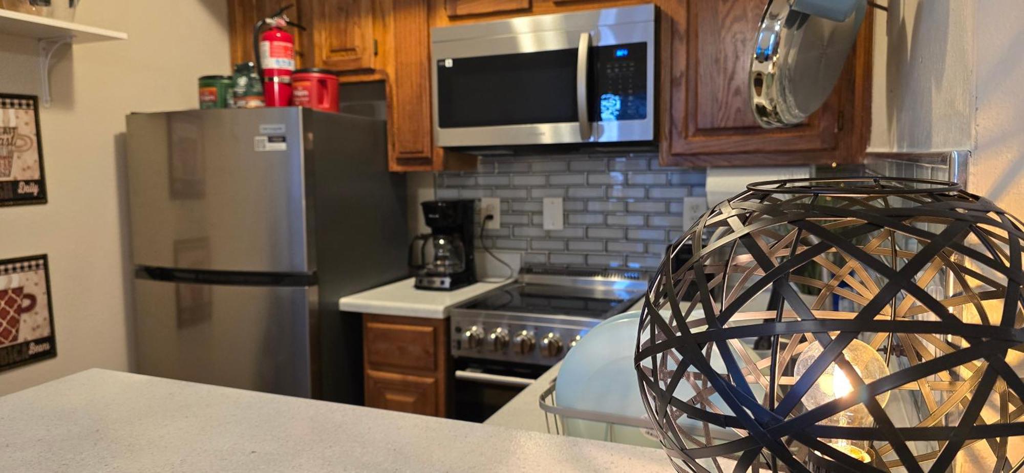 Apartment Cozy Updated Cove Of Heaven, 5mins To Hefner! *